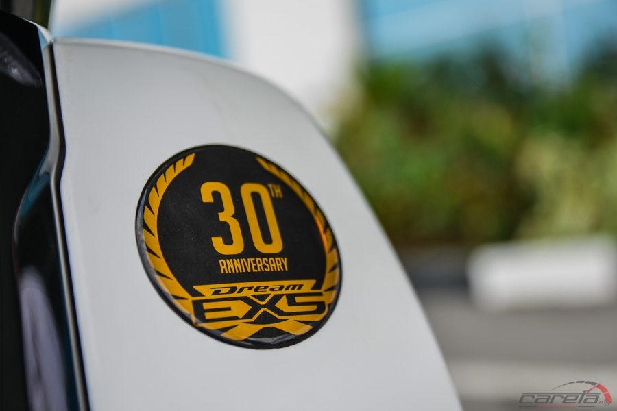 Honda 30 badge