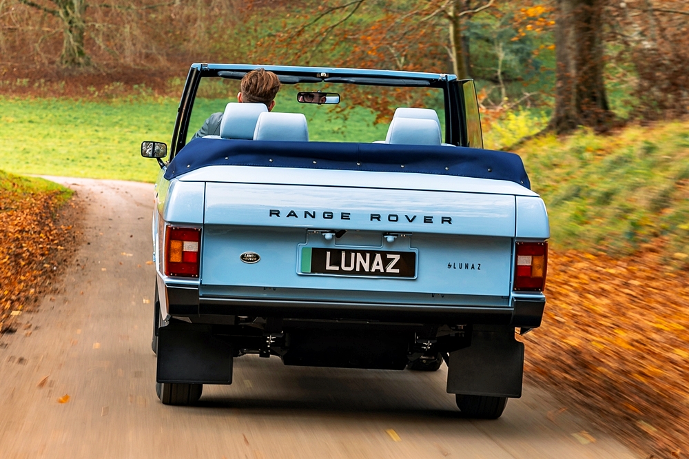 Range Rover Safari - Lunaz 2024