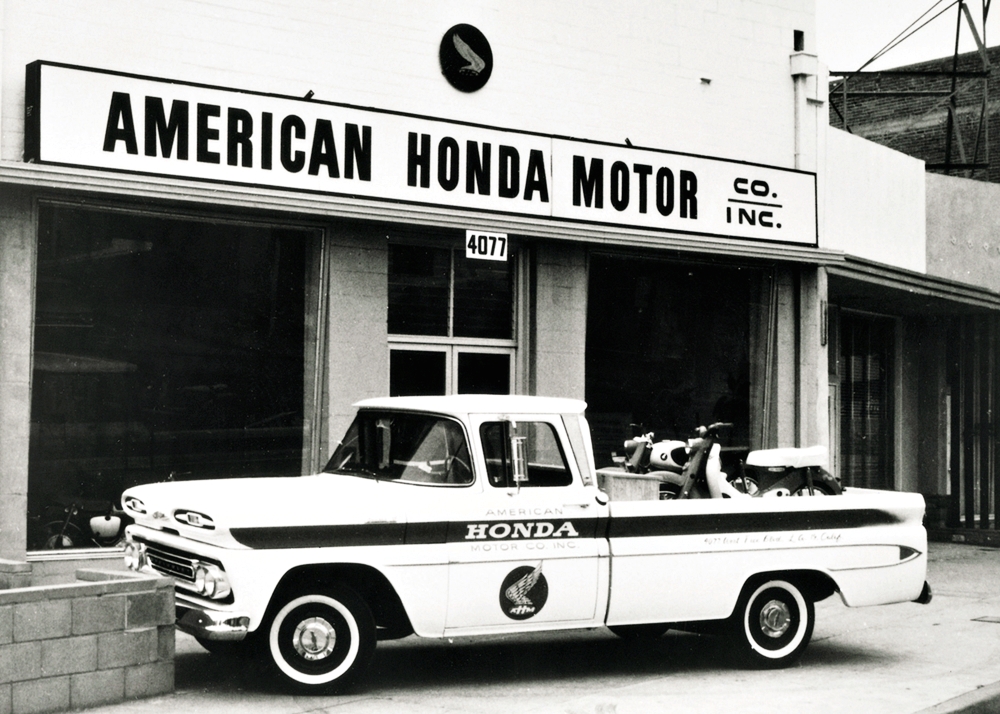 Honda baik pulih pikap Chevy 'old school' untuk kenang jasa