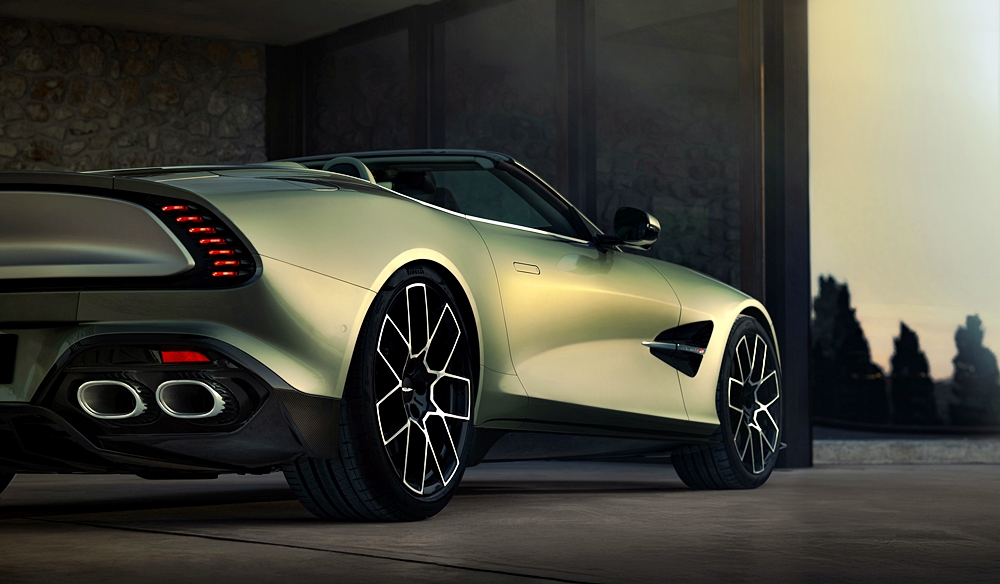 Aston Martin Vanquish Volante 2025