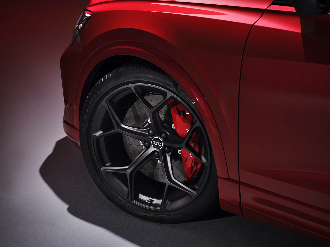 Audi RS Q8 performance 2025