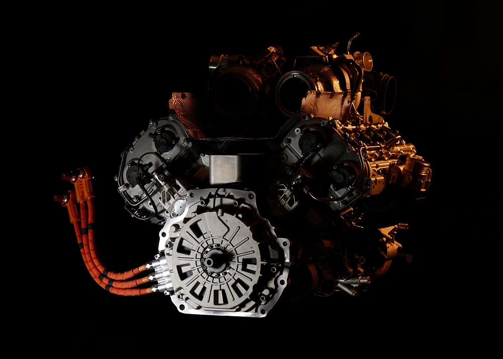  Enjin V8 turbo berkembar hibrid Lamborghini