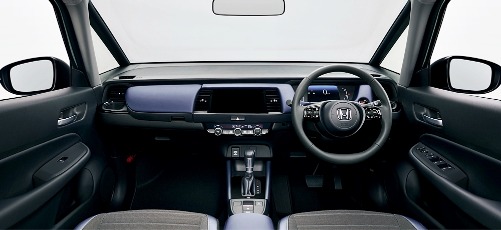 Honda FIT e:HEV CROSSTAR 2025