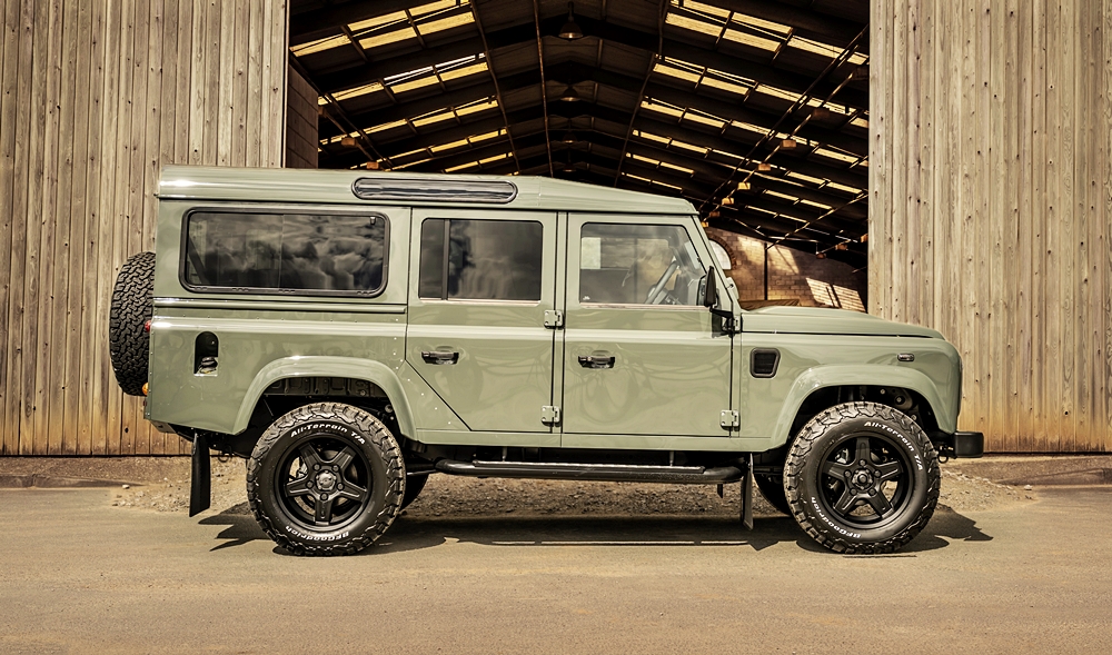 Land Rover Defender 110 Twisted One of One