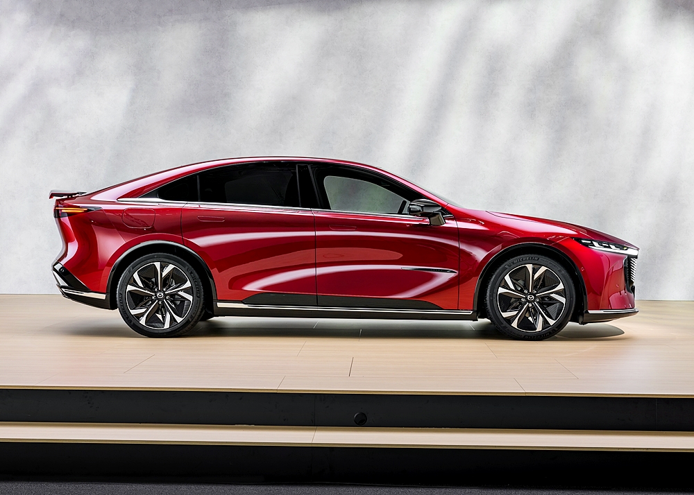 Mazda6e Eropah 2025.04