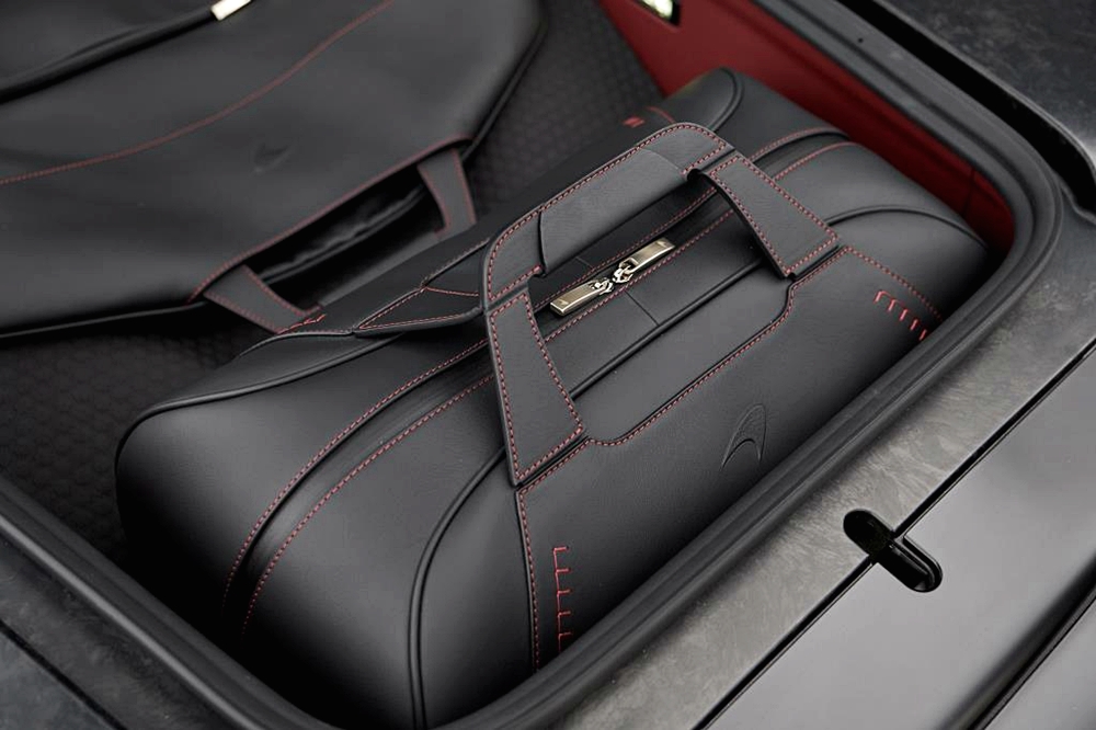  McLaren GT Luggage Set