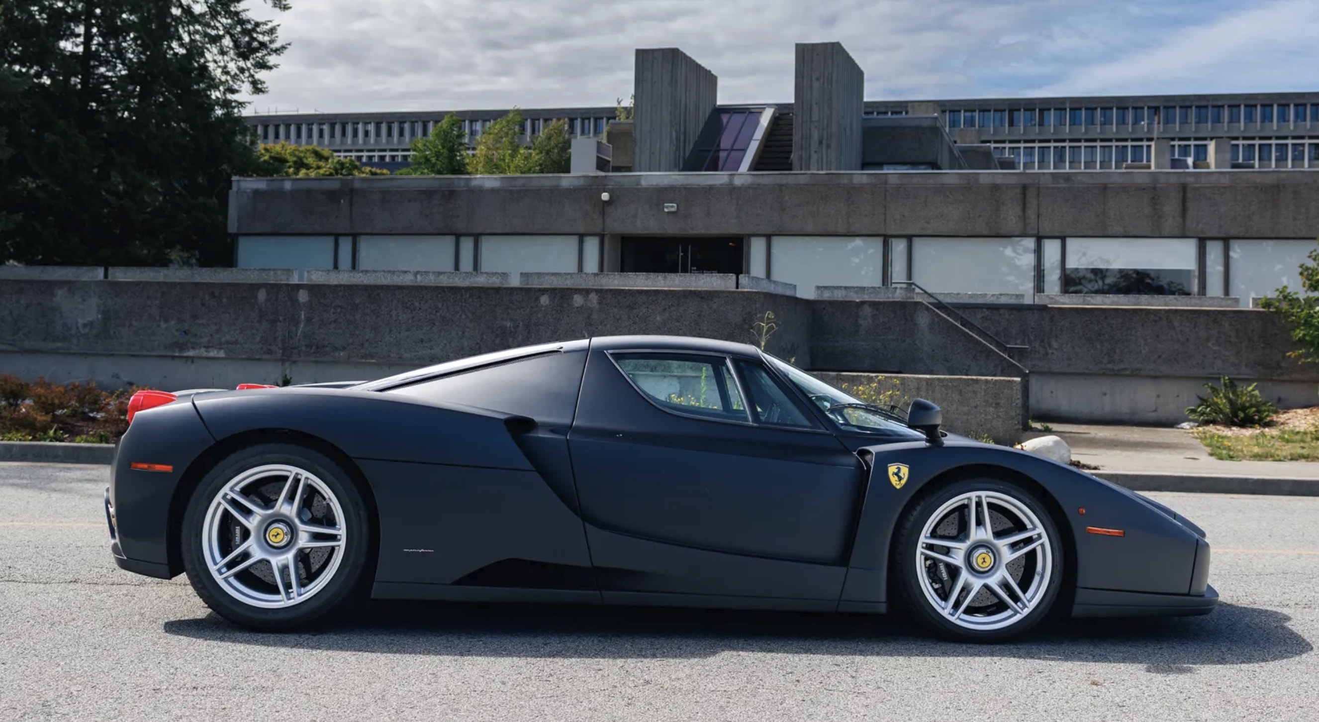 Ferrari Enzo Matte Black