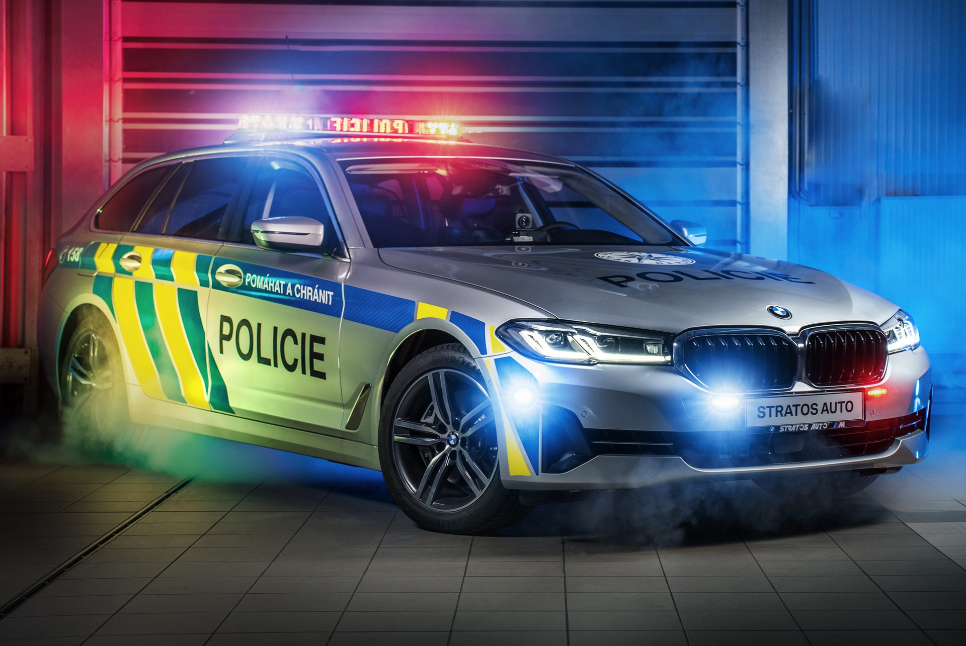 Полицейские машины рублевки. BMW 5 Police. Police BMW 5 Touring. БМВ 540 I полиция. Полицейская БМВ м8.