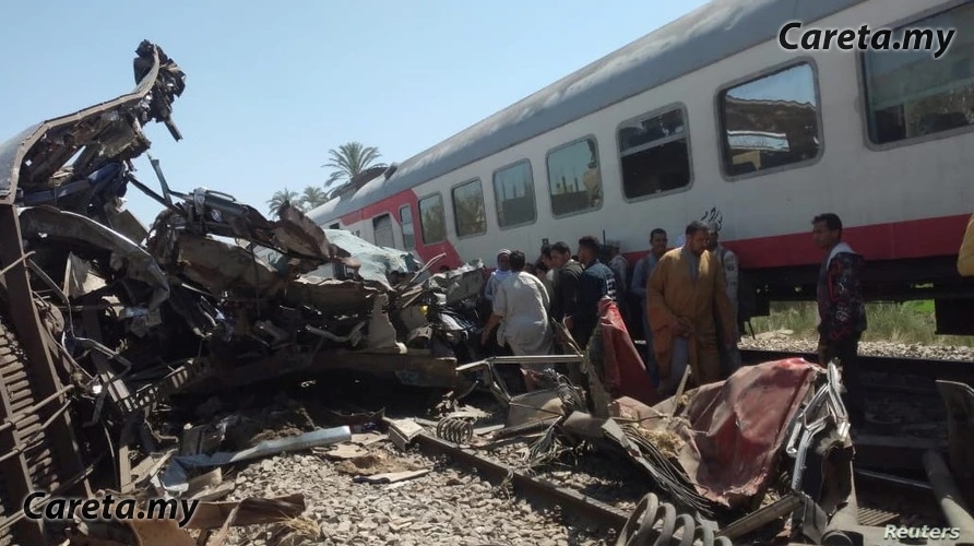 Kereta Api Penumpang Bertembung 32 Maut Di Mesir Careta