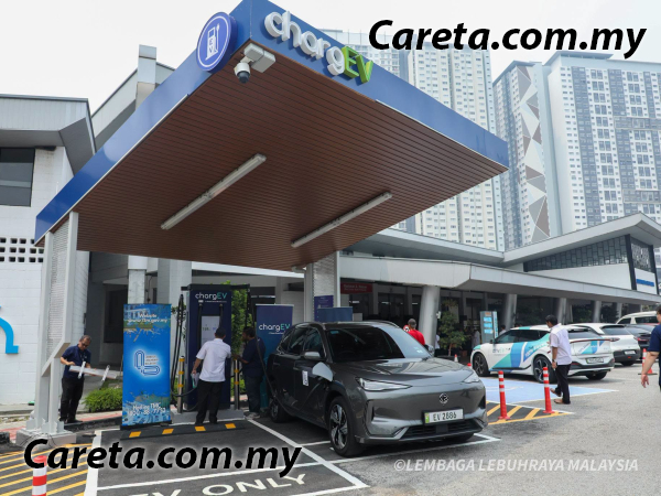 180kW DC Fast Charger Opens at KESAS Awan Besar