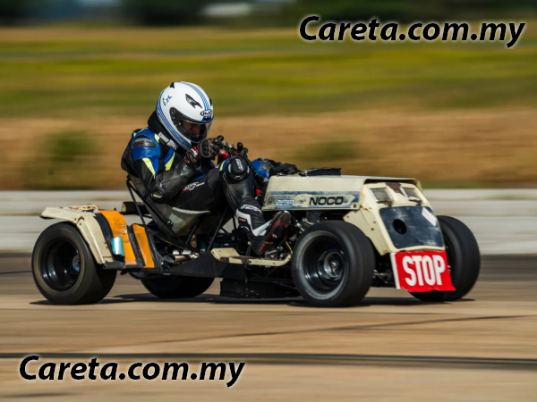Suzuki Powered Lawnmower Clocked at 245.9 KMH